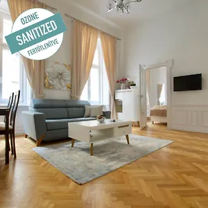 Luxury By Hi5 - Havas Street Apartman Budapest