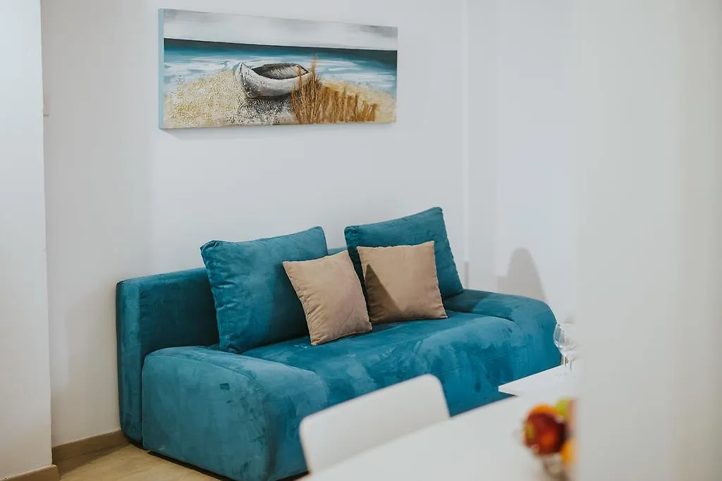 Stephanie Studios Larnaca 0*,