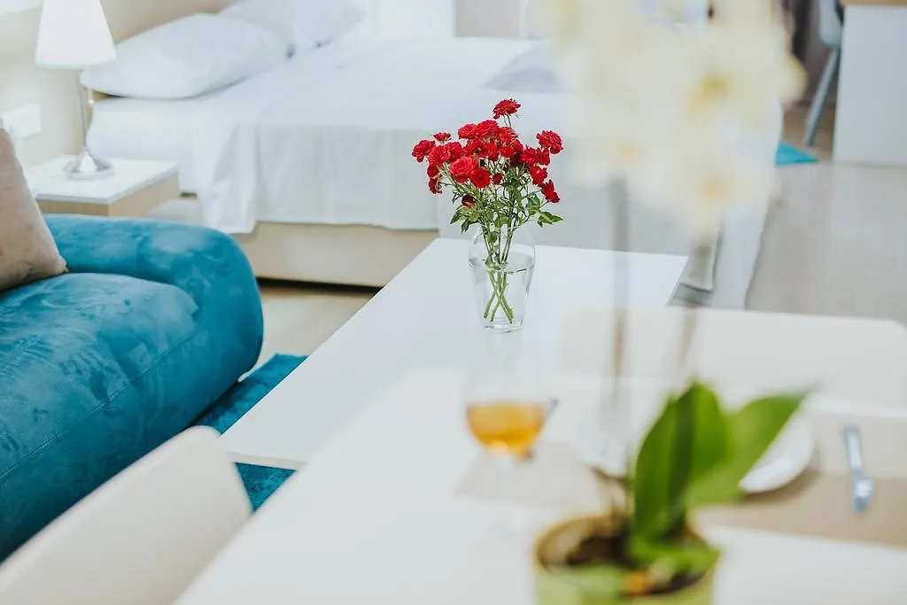 Apartment Stephanie Studios Larnaca