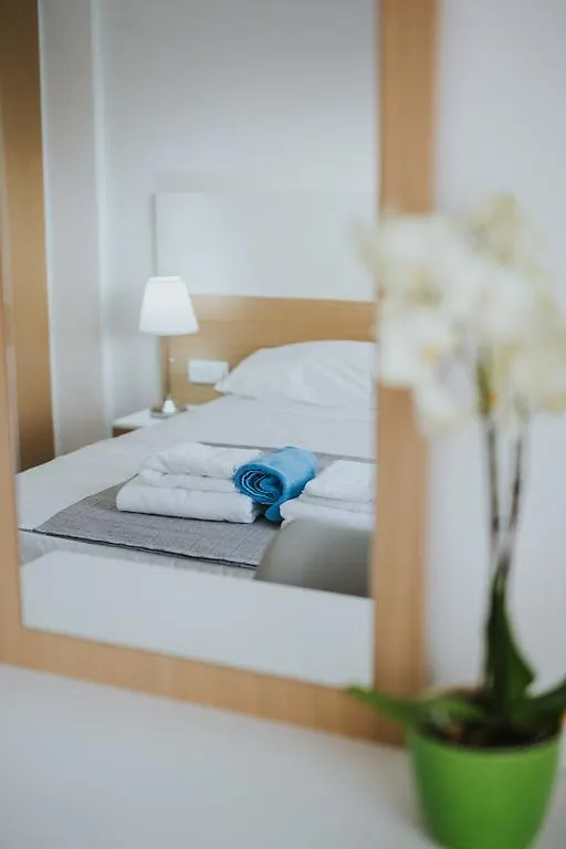 Stephanie Studios Larnaca